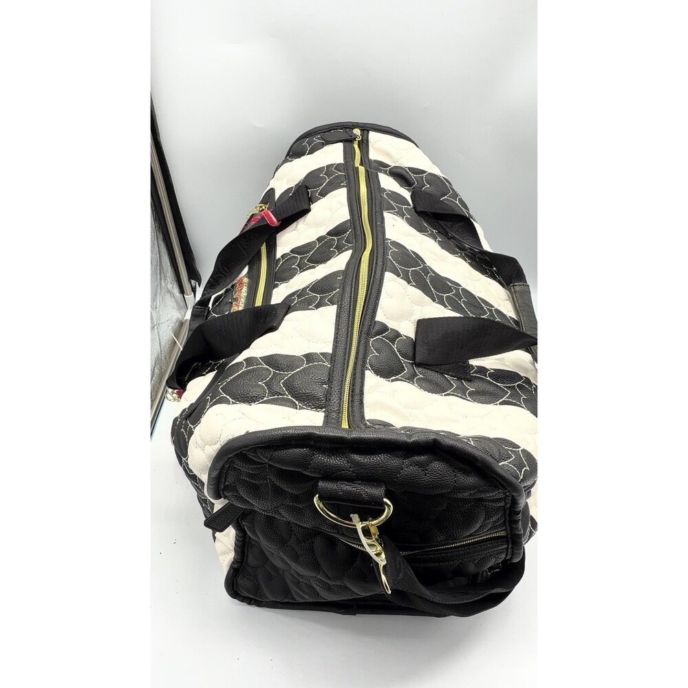 BETSEY JOHNSON Black & White STRIPED Quilted Heart WEEKENDER BAG Carry-On DUFFLE - Picture 3 of 16
